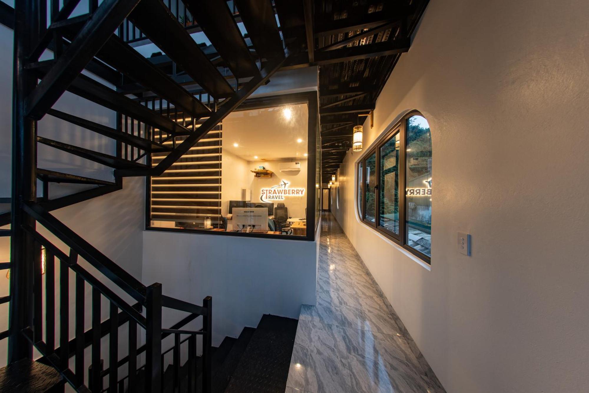 Strawberry House , Tour & Motorbikes Rentel Bed and Breakfast Ha Giang Εξωτερικό φωτογραφία
