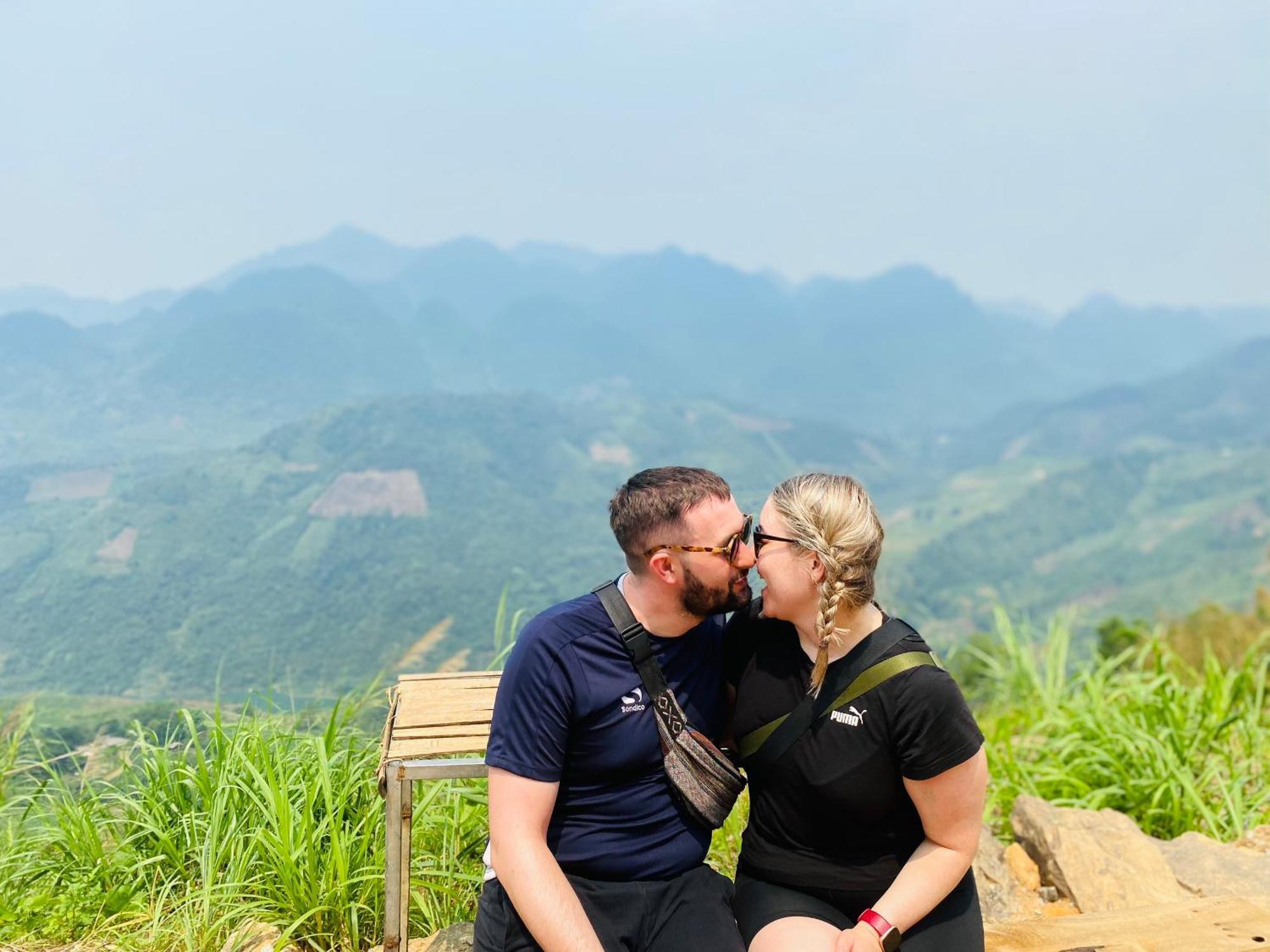 Strawberry House , Tour & Motorbikes Rentel Bed and Breakfast Ha Giang Εξωτερικό φωτογραφία