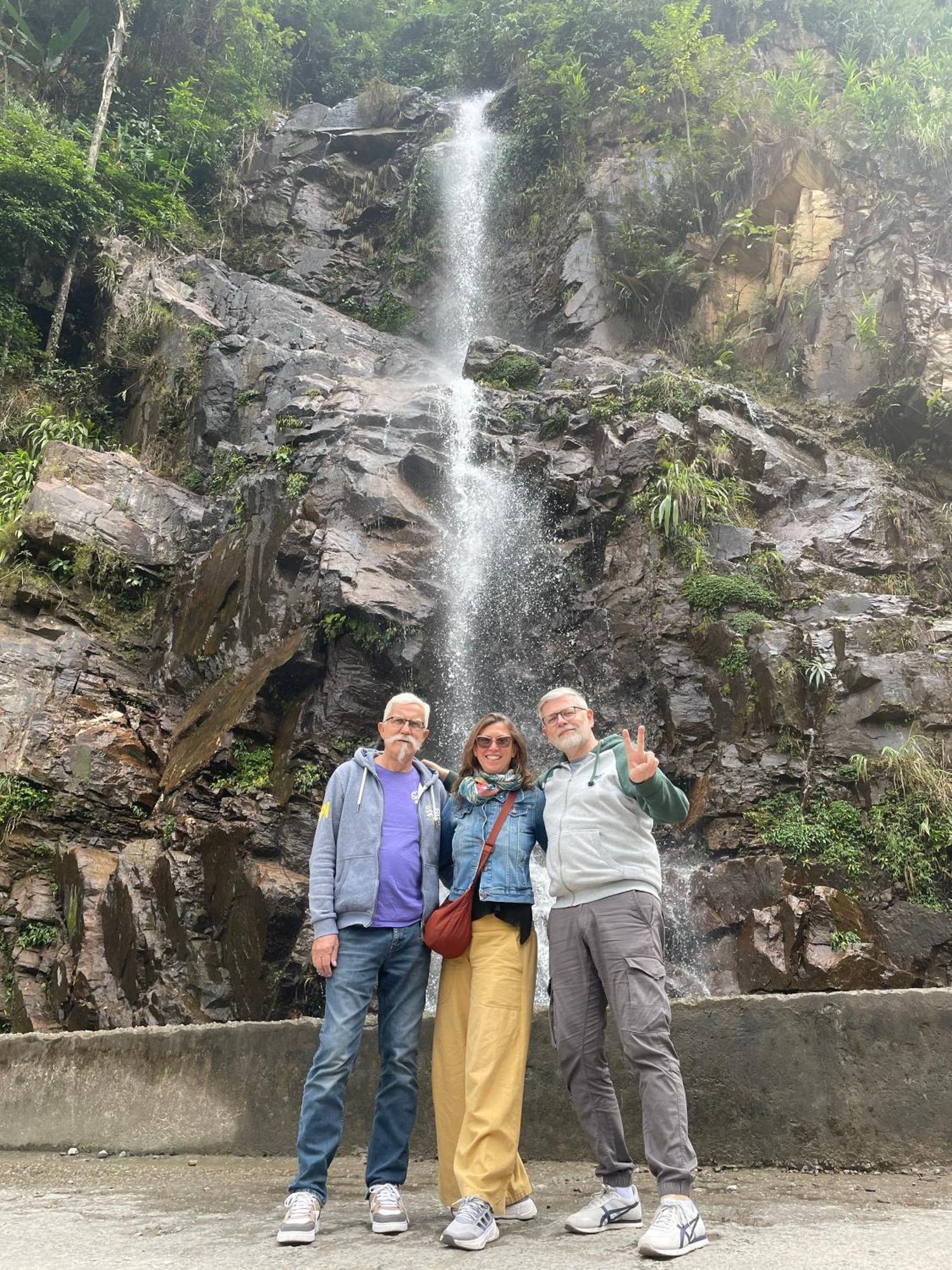 Strawberry House , Tour & Motorbikes Rentel Bed and Breakfast Ha Giang Εξωτερικό φωτογραφία