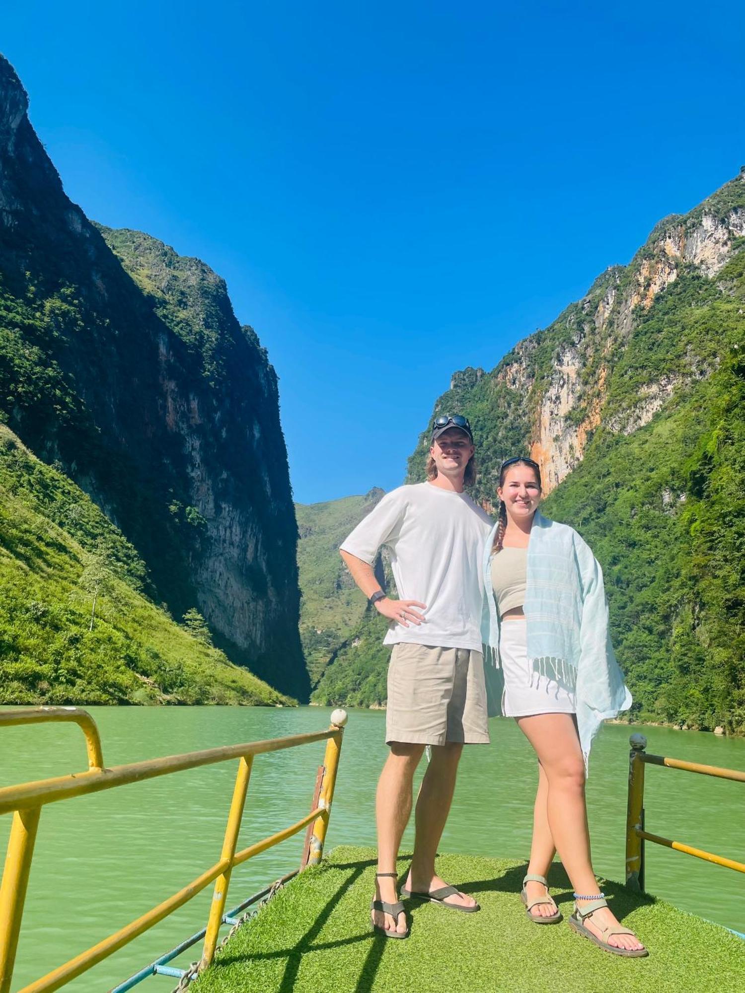 Strawberry House , Tour & Motorbikes Rentel Bed and Breakfast Ha Giang Εξωτερικό φωτογραφία