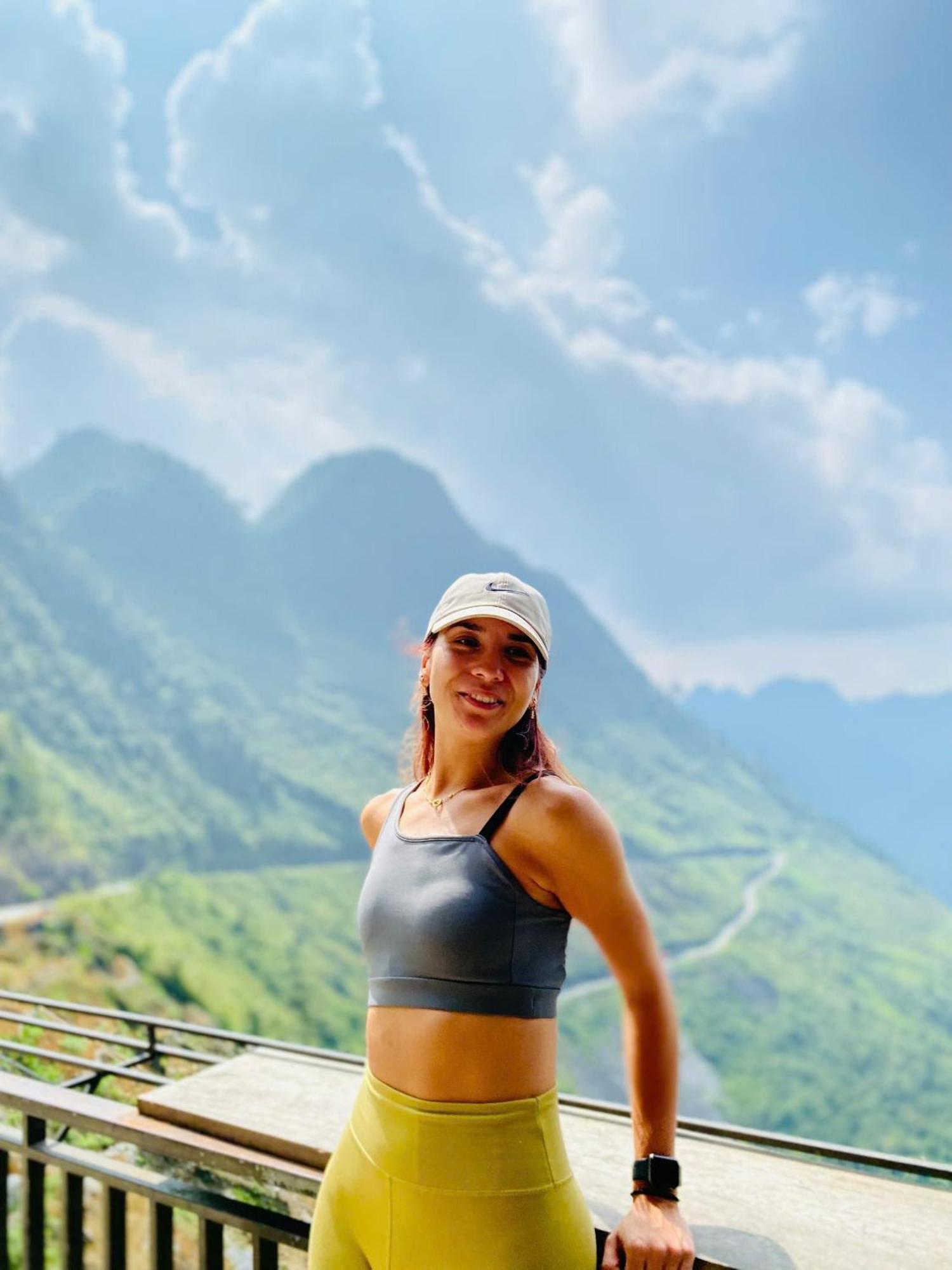Strawberry House , Tour & Motorbikes Rentel Bed and Breakfast Ha Giang Εξωτερικό φωτογραφία